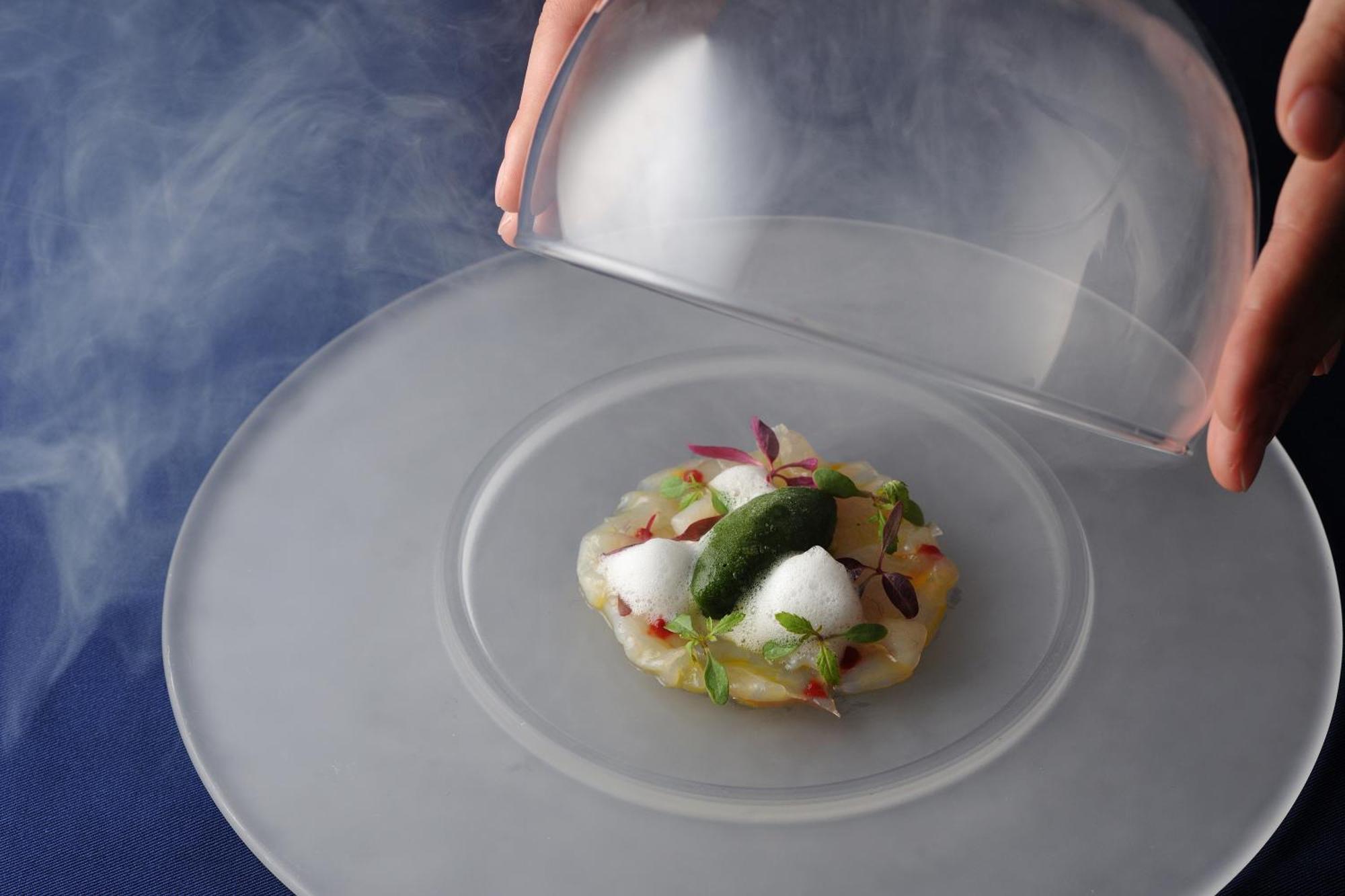 Omo7 Osaka By Hoshino Resorts Εξωτερικό φωτογραφία A salad prepared with dry ice